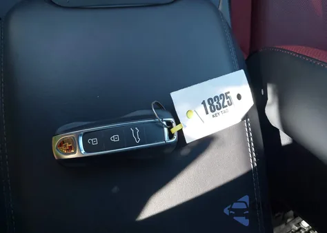 2024 Porsche Cayenne z USA, uszkodzony, nr VIN WP1AA2AY6RDA02454